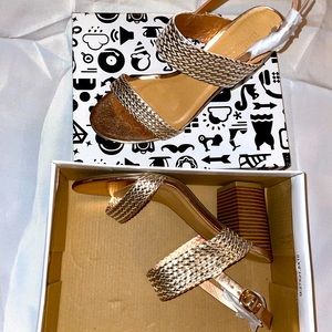 Rose Gold Heels (size 9) *New*